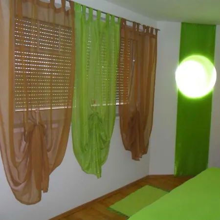 アパート In With One-bedroom 1